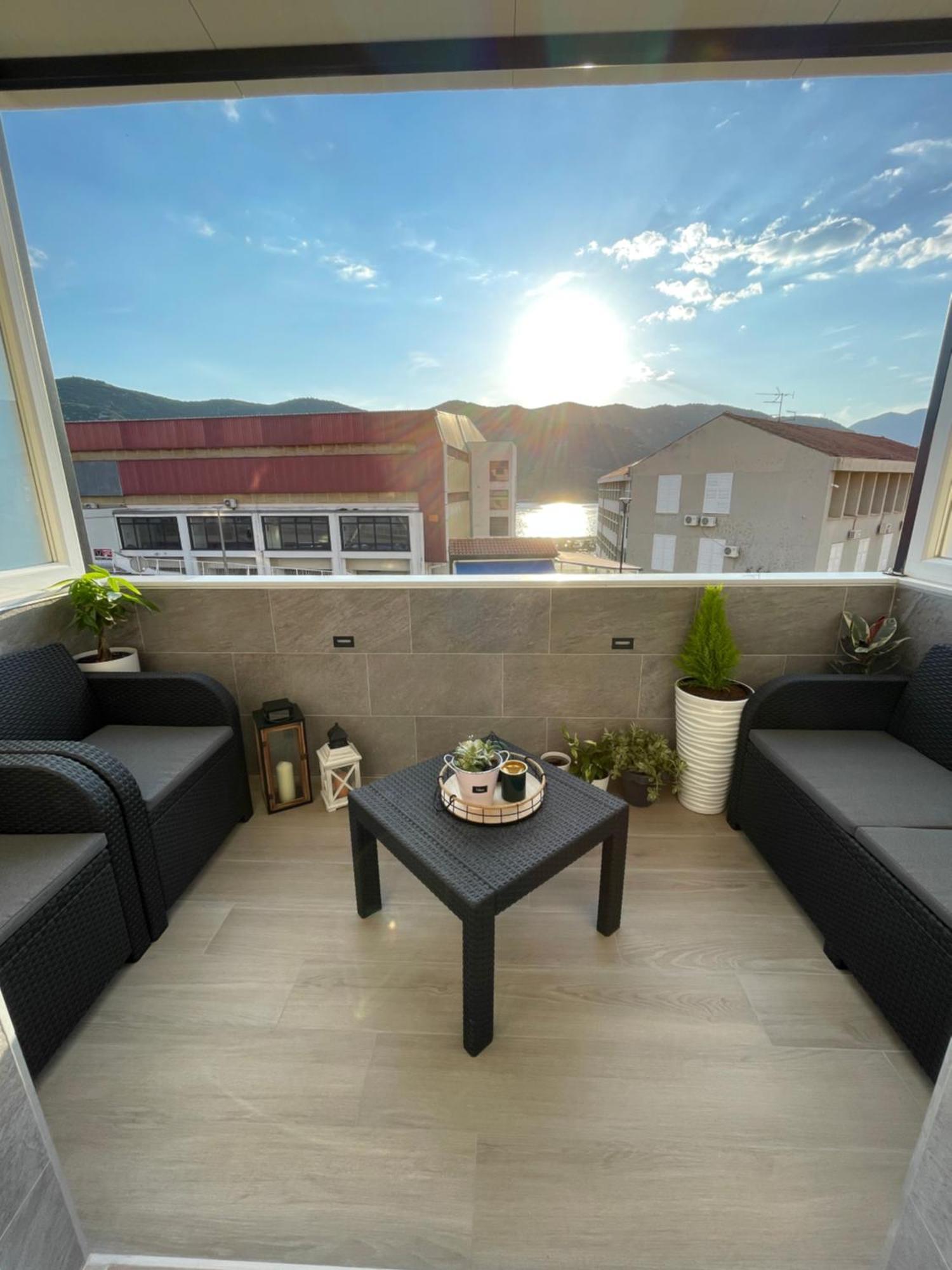 Apartman “Gust” โพลเช ภายนอก รูปภาพ